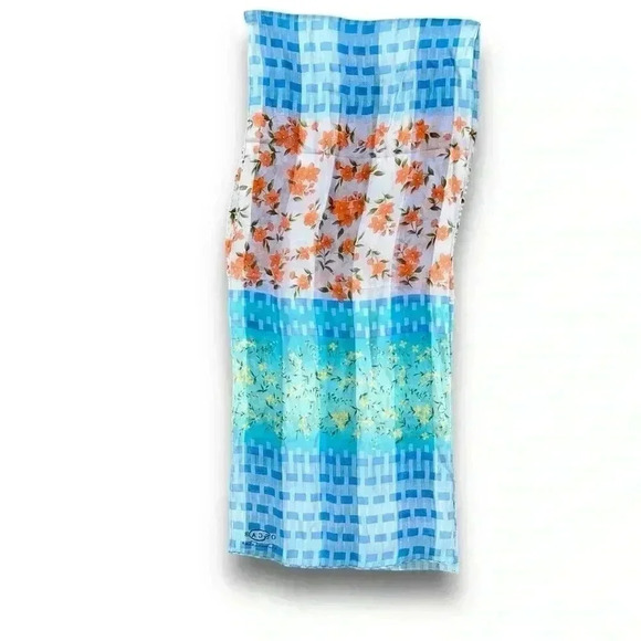 Oscar De La Renta 100% Silk scarf - Picture 1 of 7